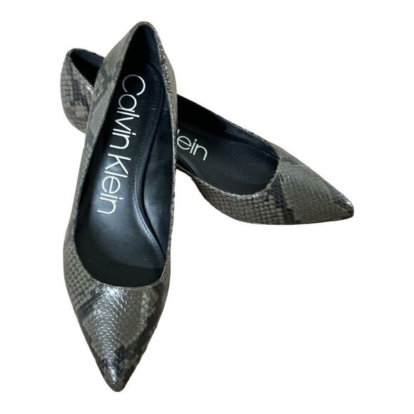 Calvin Klein Women's Gabrianna Pumps in the Size 9.5M in Snake Camouflage - Picture 6 of 10